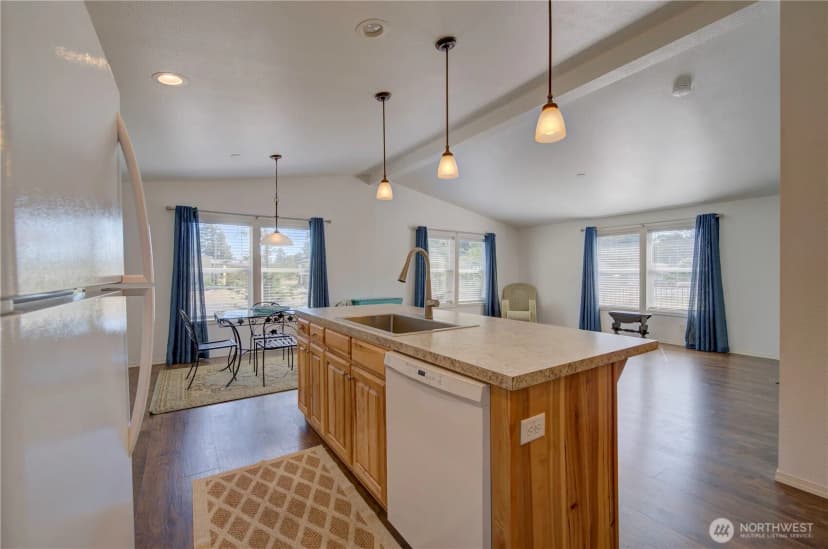 Property photo for 27305 Vernon Avenue, Ocean Park photo 9