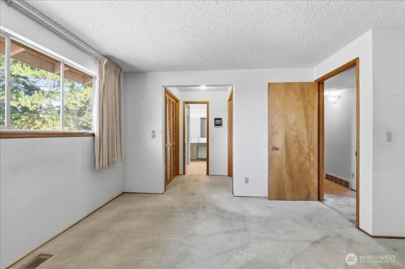 Property photo for 912 E Cherry Hill Street, Kent photo 13