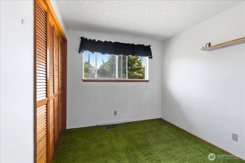 Property photo for 912 E Cherry Hill Street, Kent photo 16