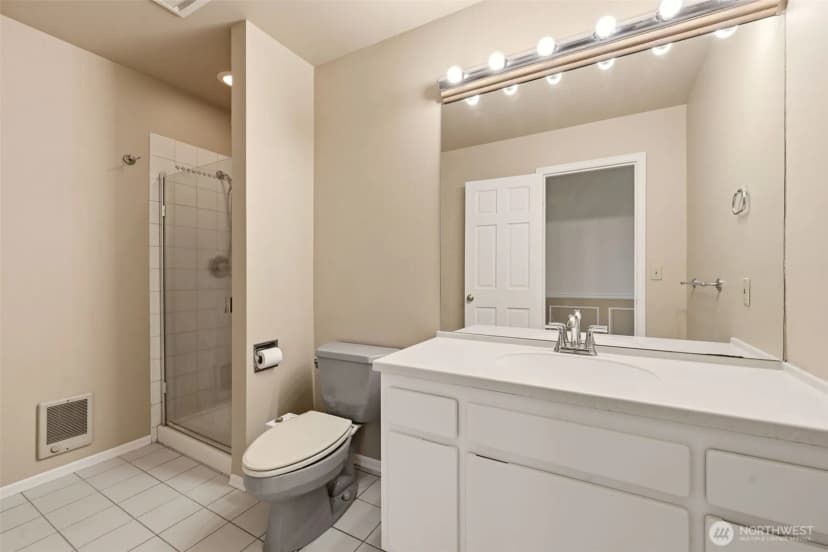 Property photo for 221 Sw 331st Place, Federal Way photo 17