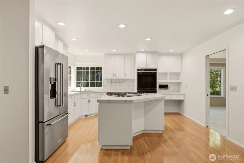 Property photo for 221 Sw 331st Place, Federal Way photo 12