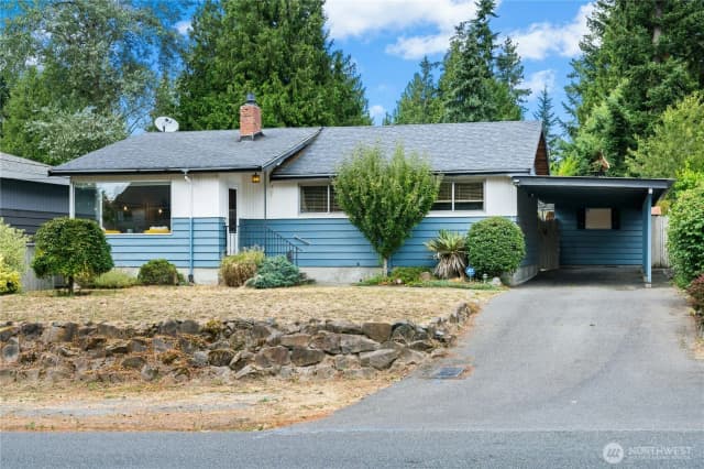 Property photo for 1572 Ne 170th Street, Shoreline