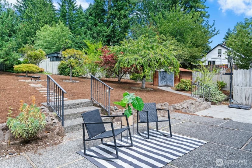 Property photo for 1572 Ne 170th Street, Shoreline photo 24