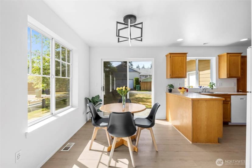 Property photo for 2209 24th Street, Anacortes photo 13