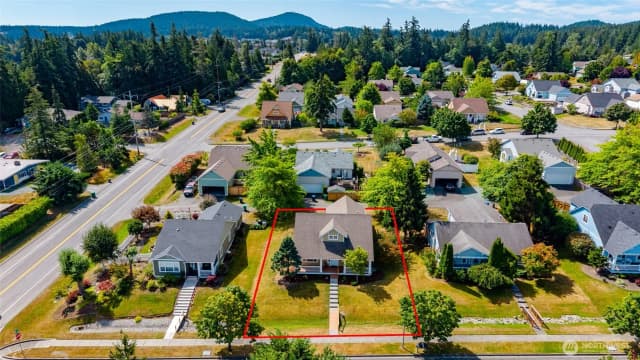 Property photo for 2209 24th Street, Anacortes photo 3