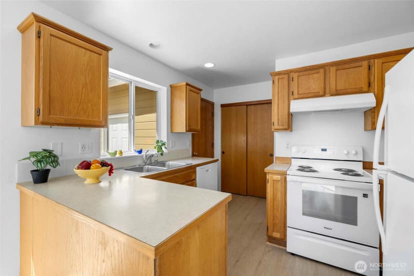 Property photo for 2209 24th Street, Anacortes photo 16
