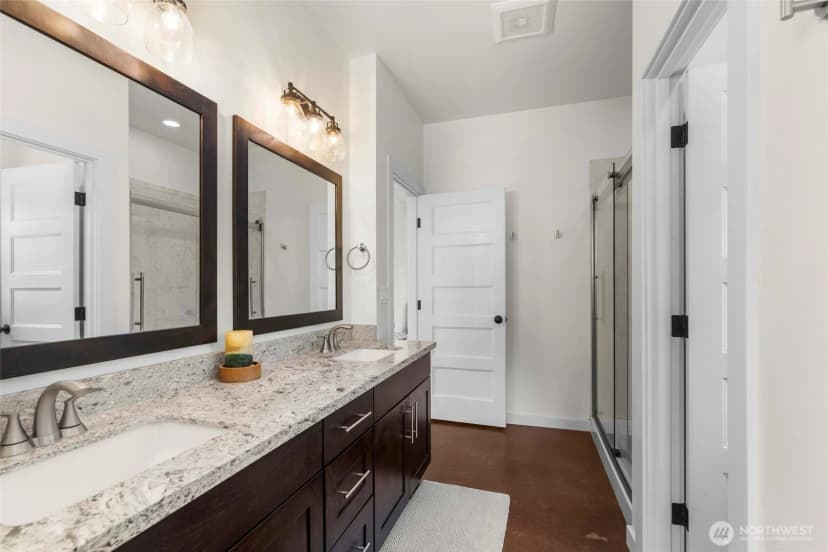 Property photo for 1325 Great Horned Owl Lane, Oak Harbor photo 11