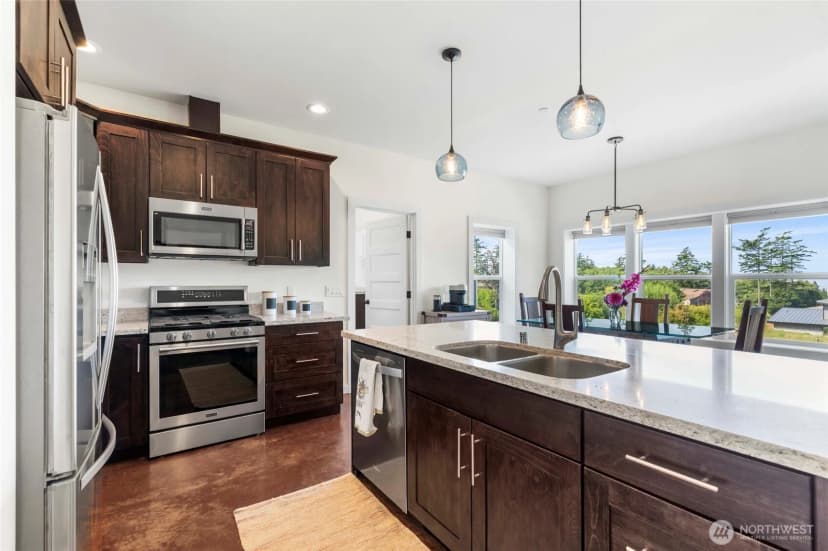 Property photo for 1325 Great Horned Owl Lane, Oak Harbor photo 5
