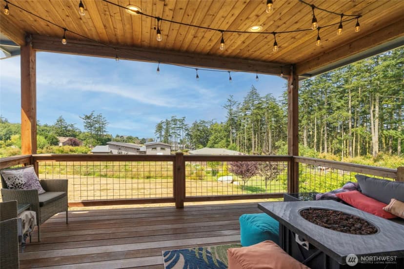 Property photo for 1325 Great Horned Owl Lane, Oak Harbor photo 28