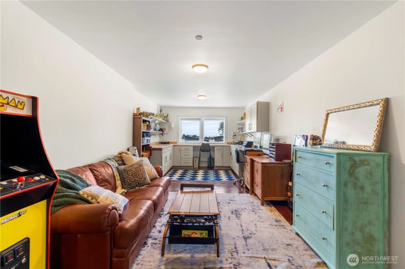 Property photo for 1325 Great Horned Owl Lane, Oak Harbor photo 33