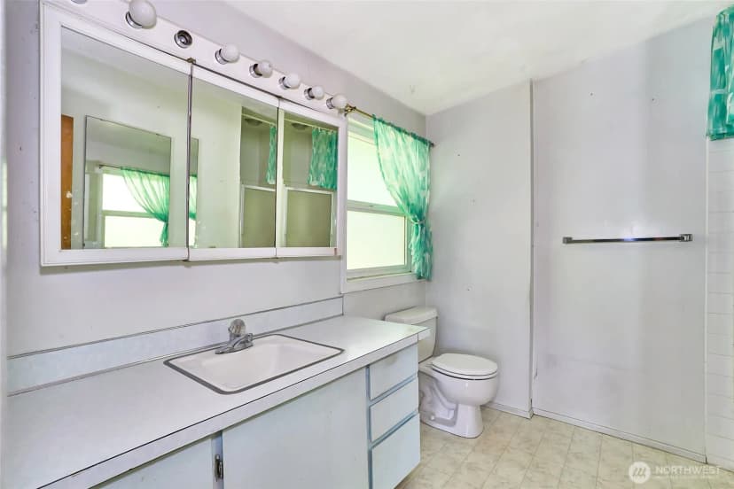 Property photo for 8209 144th Place Se, Newcastle photo 28