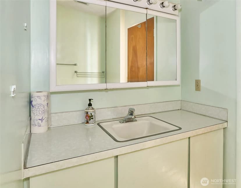 Property photo for 8209 144th Place Se, Newcastle photo 31