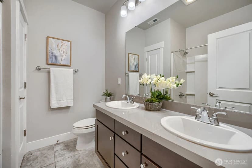 Property photo for 24356 Ne 15th Way, Sammamish photo 32