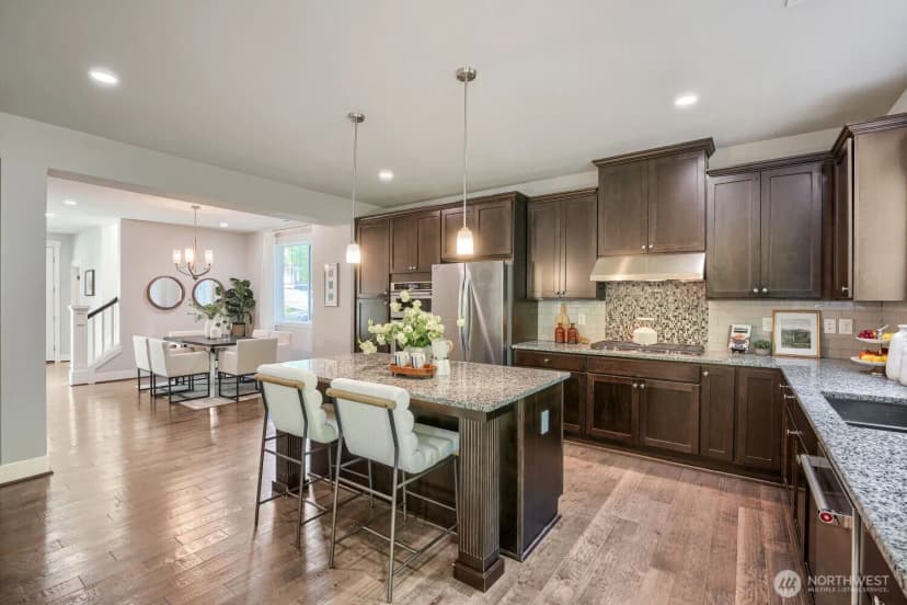 Property photo for 24356 Ne 15th Way, Sammamish photo 10