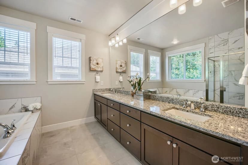 Property photo for 24356 Ne 15th Way, Sammamish photo 26