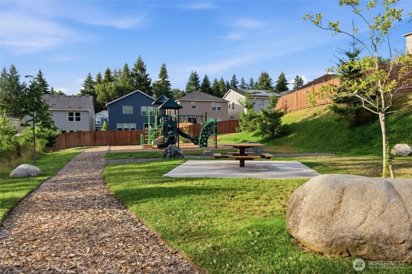 Property photo for 1685 Ne Halden Glen Drive, Poulsbo photo 37