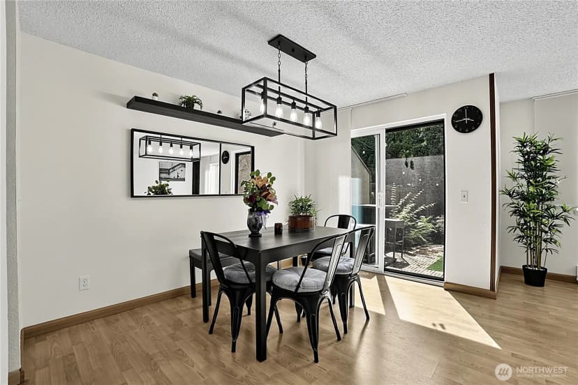 Property photo for 10011 Ne 138th Place #a5, Kirkland photo 7