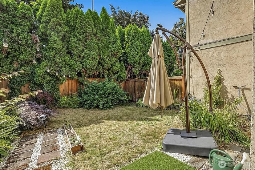 Property photo for 10011 Ne 138th Place #a5, Kirkland photo 16