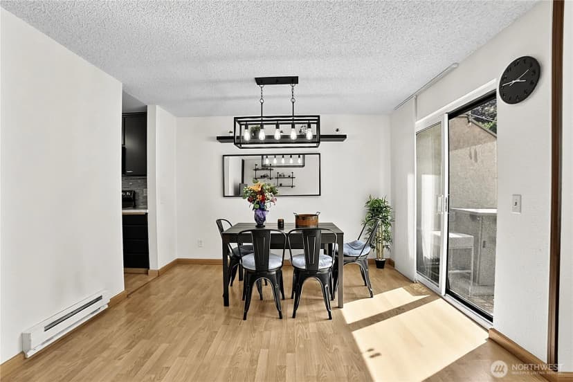 Property photo for 10011 Ne 138th Place #a5, Kirkland photo 8