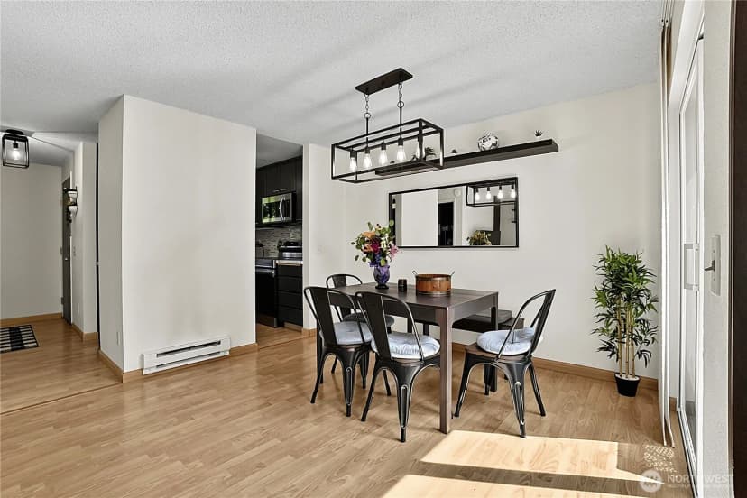 Property photo for 10011 Ne 138th Place #a5, Kirkland photo 6
