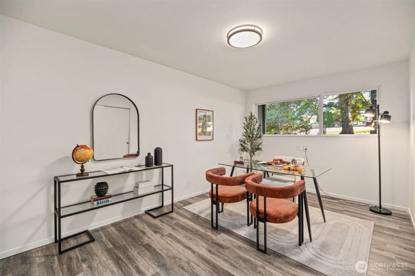 Property photo for 15805 64th Avenue Ne, Kenmore photo 24