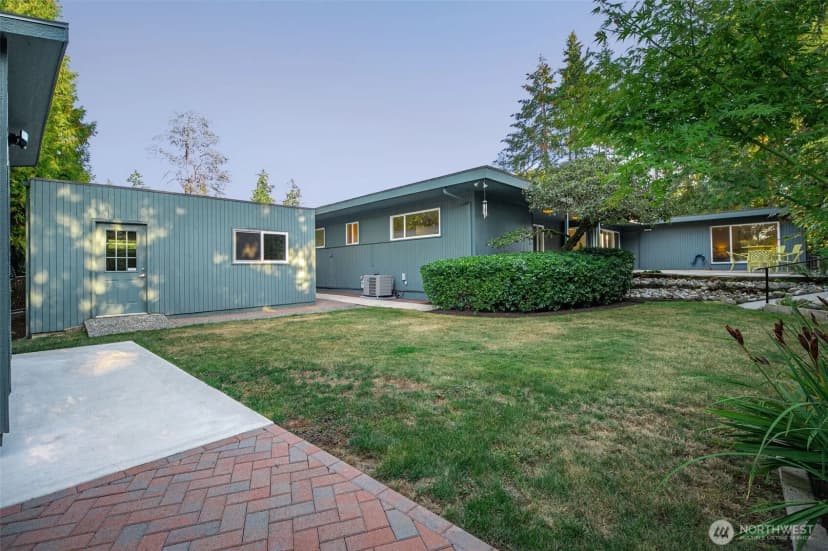 Property photo for 15805 64th Avenue Ne, Kenmore photo 35