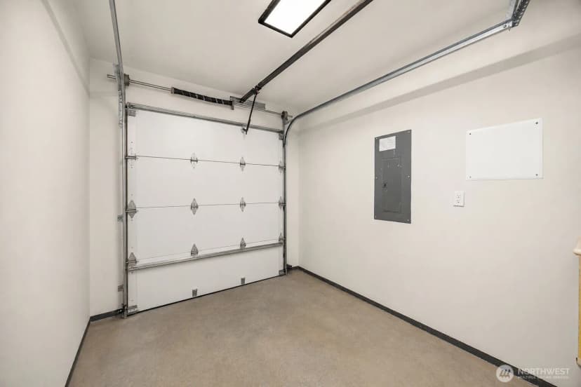 Property photo for 1255 Ne 100th Street, Seattle photo 16
