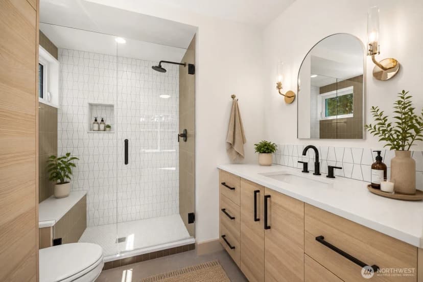 Property photo for 1255 Ne 100th Street, Seattle photo 14