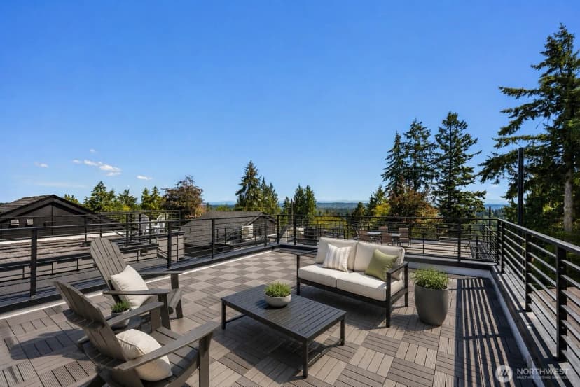 Property photo for 1255 Ne 100th Street, Seattle photo 15