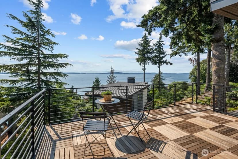 Property photo for 5630 Beach Drive Sw, Seattle photo 38