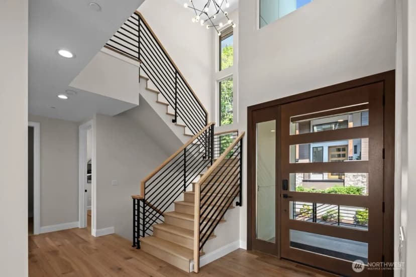 Property photo for 5630 Beach Drive Sw, Seattle photo 18