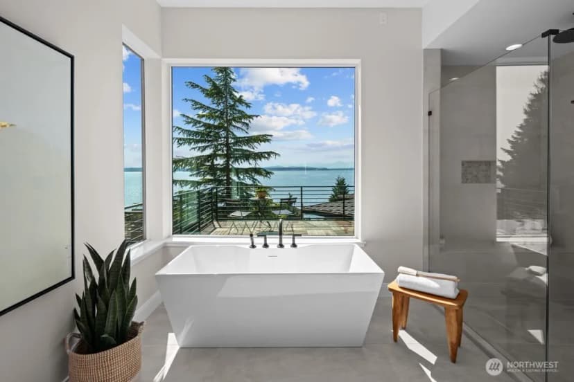 Property photo for 5630 Beach Drive Sw, Seattle photo 21