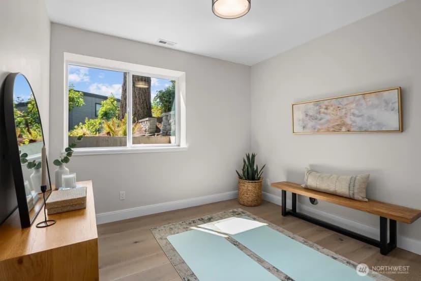 Property photo for 5630 Beach Drive Sw, Seattle photo 32