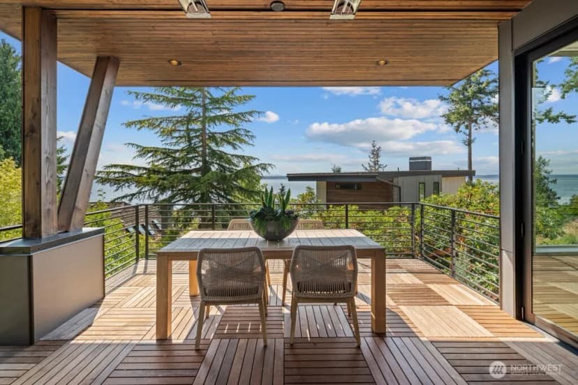 Property photo for 5630 Beach Drive Sw, Seattle photo 13