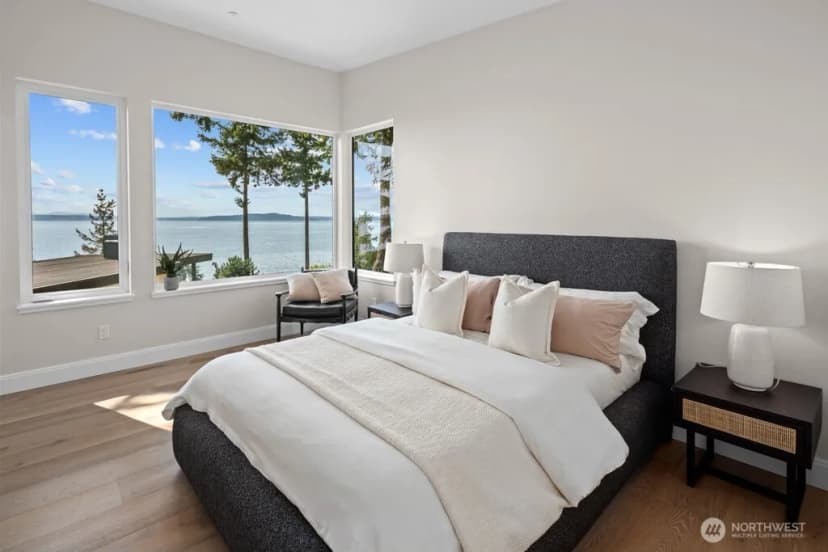 Property photo for 5630 Beach Drive Sw, Seattle photo 20