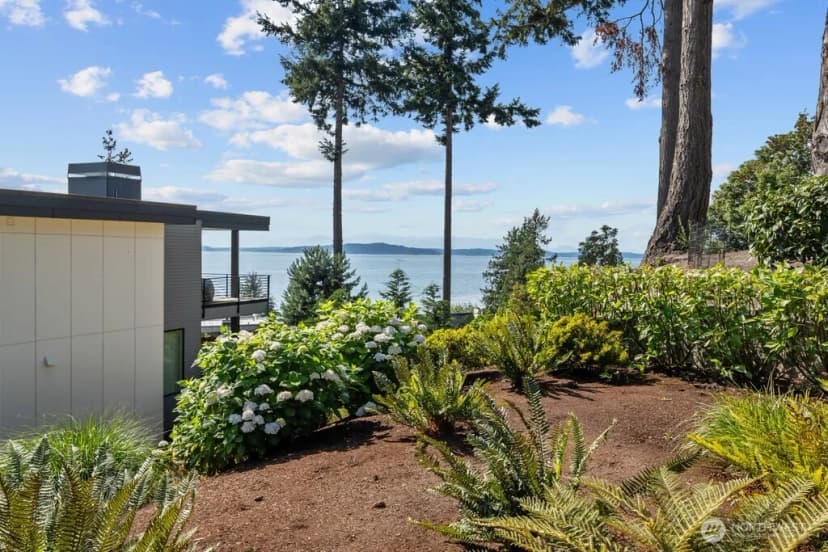 Property photo for 5630 Beach Drive Sw, Seattle photo 37