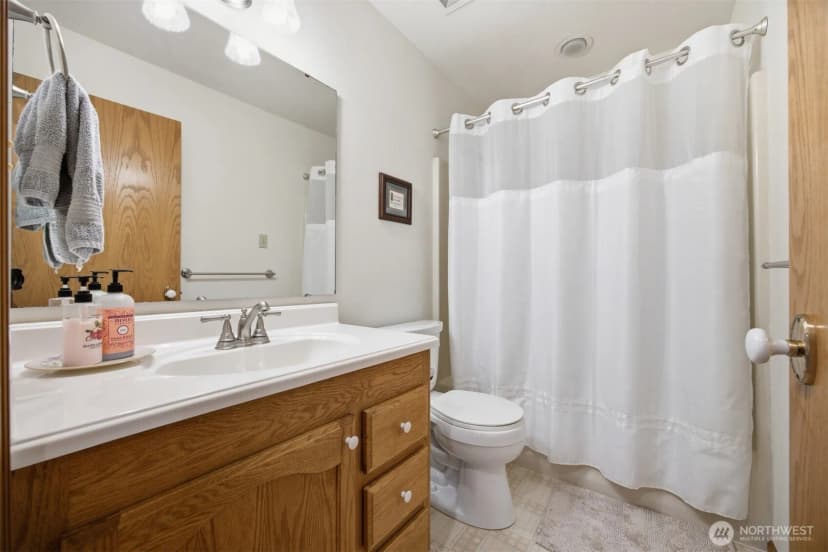 Property photo for 913 N Pine Court, Lynden photo 31