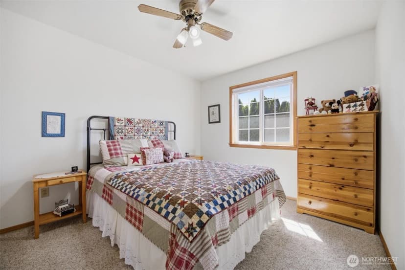 Property photo for 913 N Pine Court, Lynden photo 29