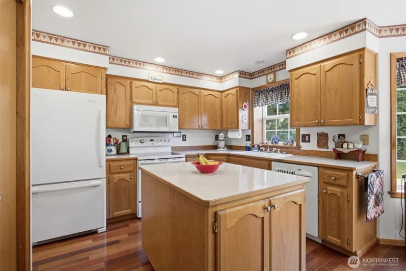 Property photo for 913 N Pine Court, Lynden photo 17