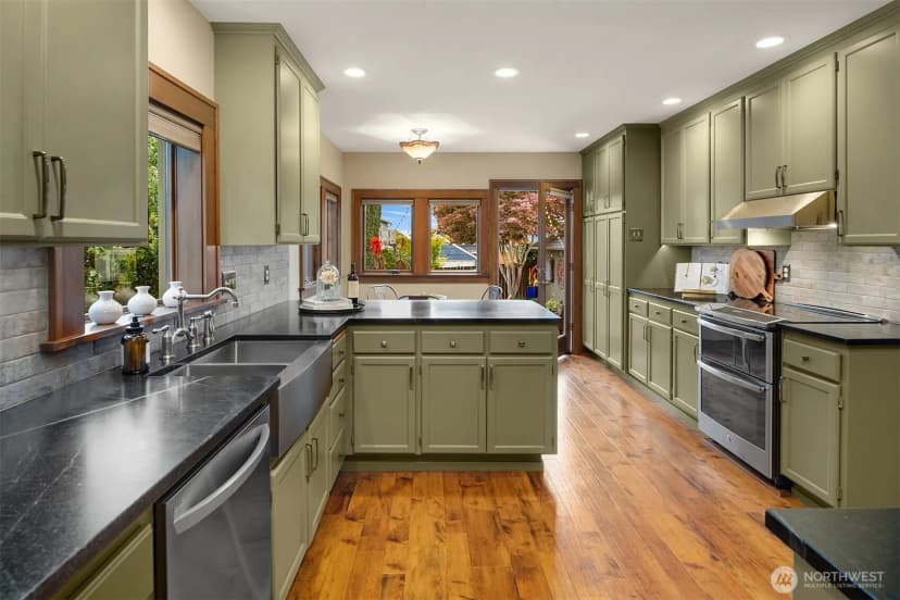 Property photo for 1310 Hoyt Avenue, Everett photo 19