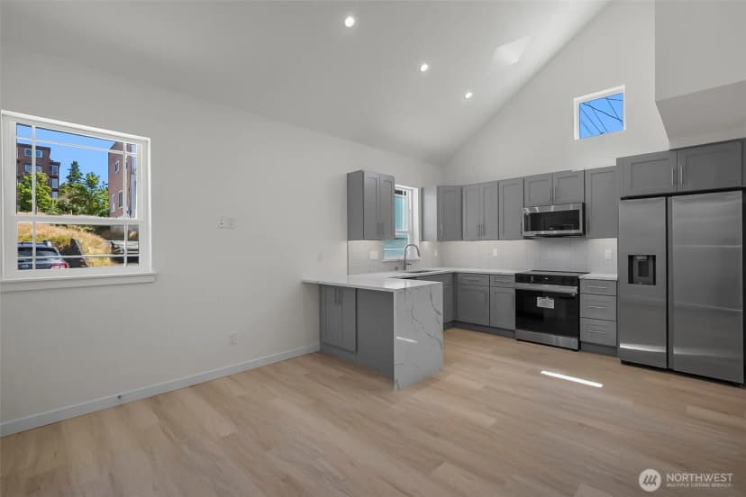 Property photo for 2623 Grand Ave #c, Everett photo 5