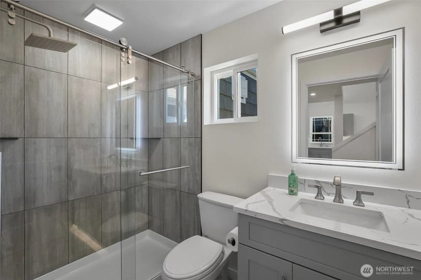 Property photo for 2623 Grand Ave #c, Everett photo 12
