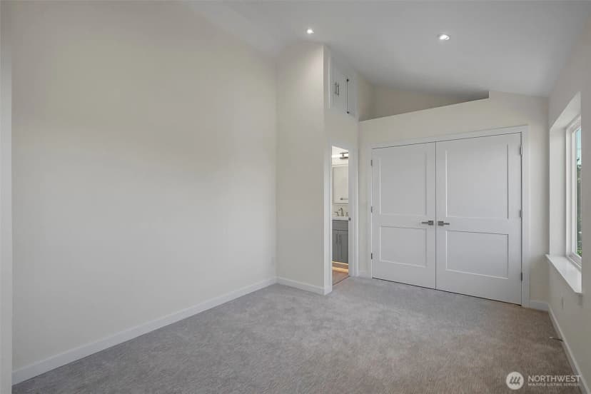 Property photo for 2623 Grand Ave #c, Everett photo 19