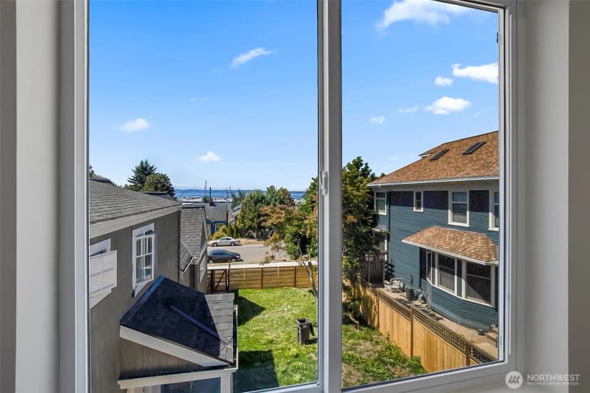Property photo for 2623 Grand Ave #c, Everett photo 25