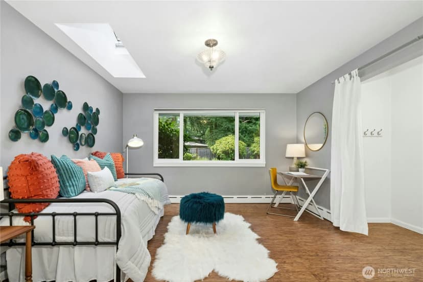 Property photo for 18411 40th Place Ne, Lake Forest Park photo 14