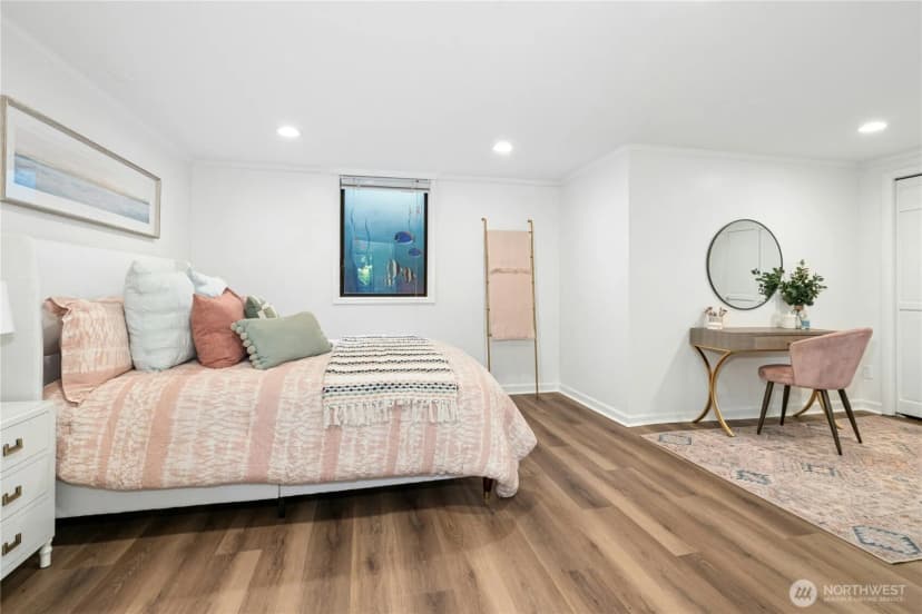 Property photo for 18411 40th Place Ne, Lake Forest Park photo 20