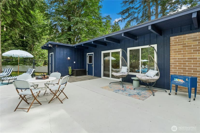 Property photo for 18411 40th Place Ne, Lake Forest Park photo 27