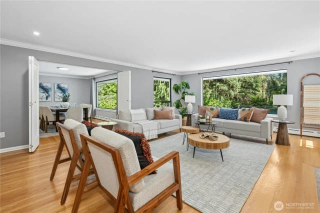 Property photo for 18411 40th Place Ne, Lake Forest Park photo 5