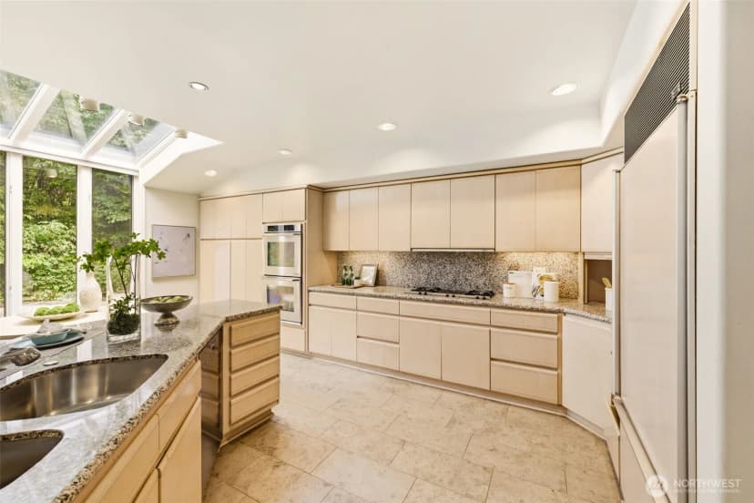 Property photo for 16102 Se Cougar Mountain Way, Bellevue photo 10