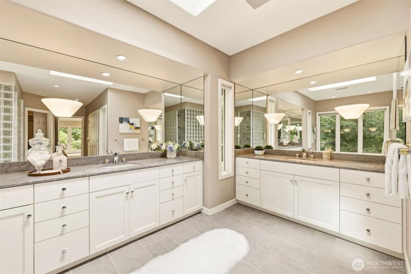 Property photo for 16102 Se Cougar Mountain Way, Bellevue photo 17